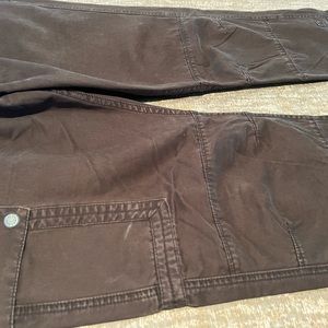 Men’s cargo jeans